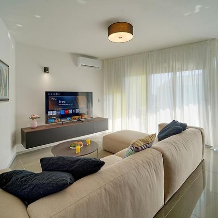 Apartment Hana Замбратия Экстерьер фото