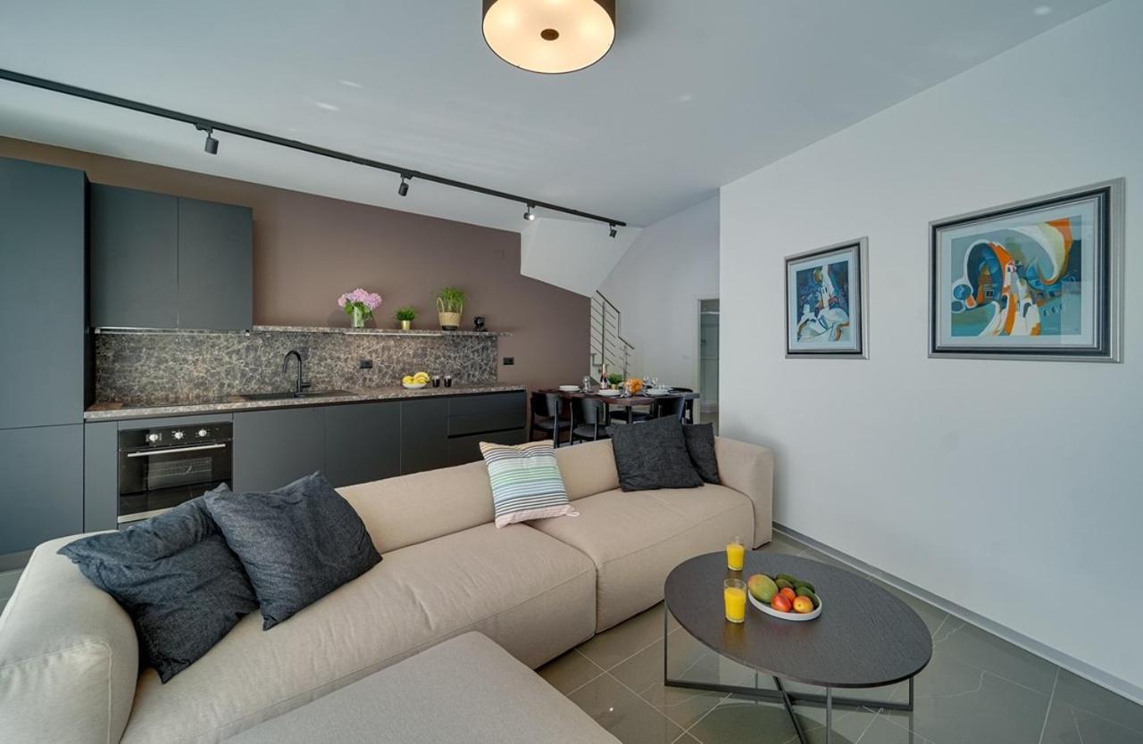 Apartment Hana Замбратия Экстерьер фото