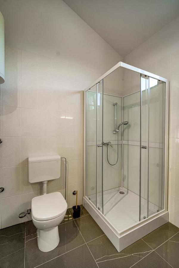 Apartment Hana Замбратия Экстерьер фото