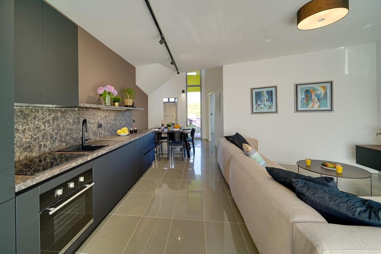 Apartment Hana Замбратия Экстерьер фото