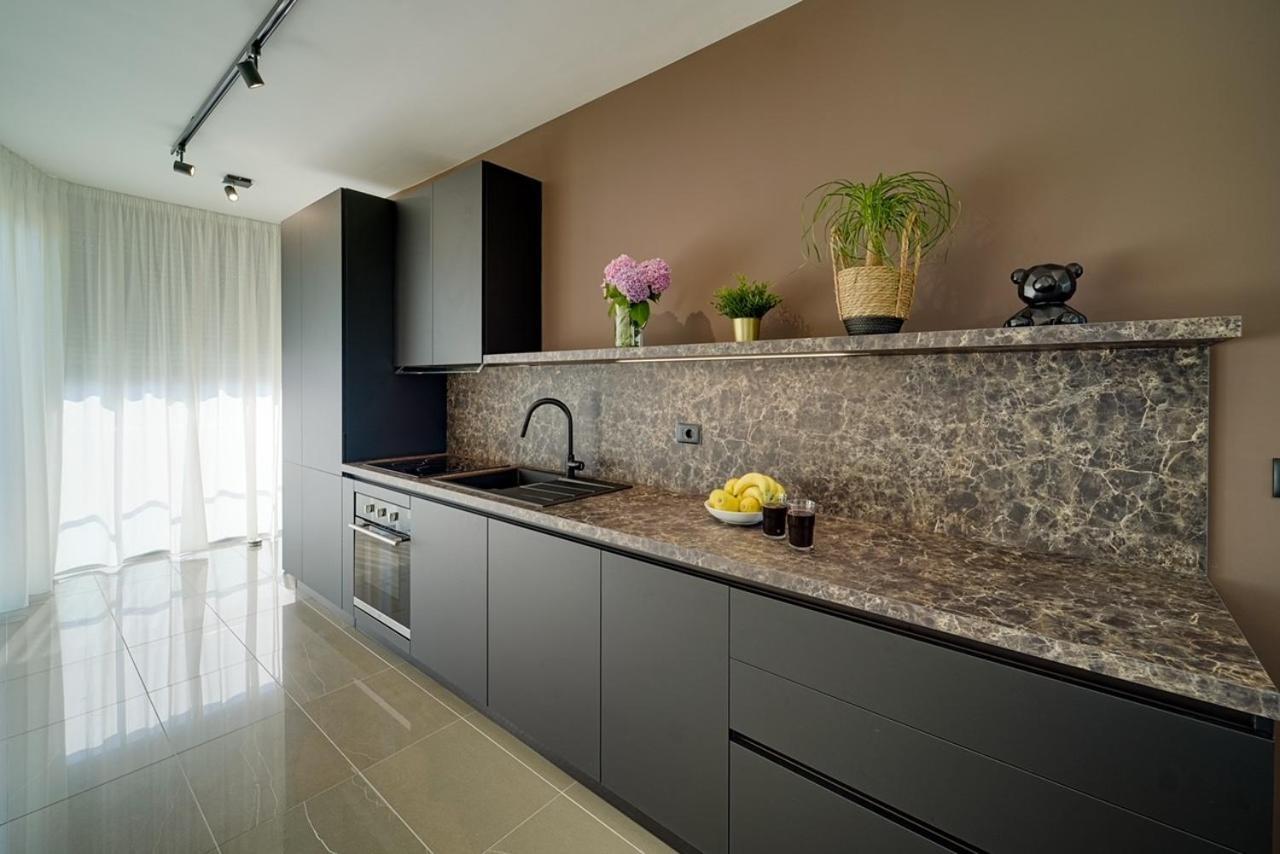 Apartment Hana Замбратия Экстерьер фото